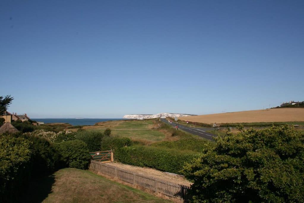 Greystone Cottage - Sea Views, Short Stroll To A Beautiful Sandy Beach Brook  Экстерьер фото