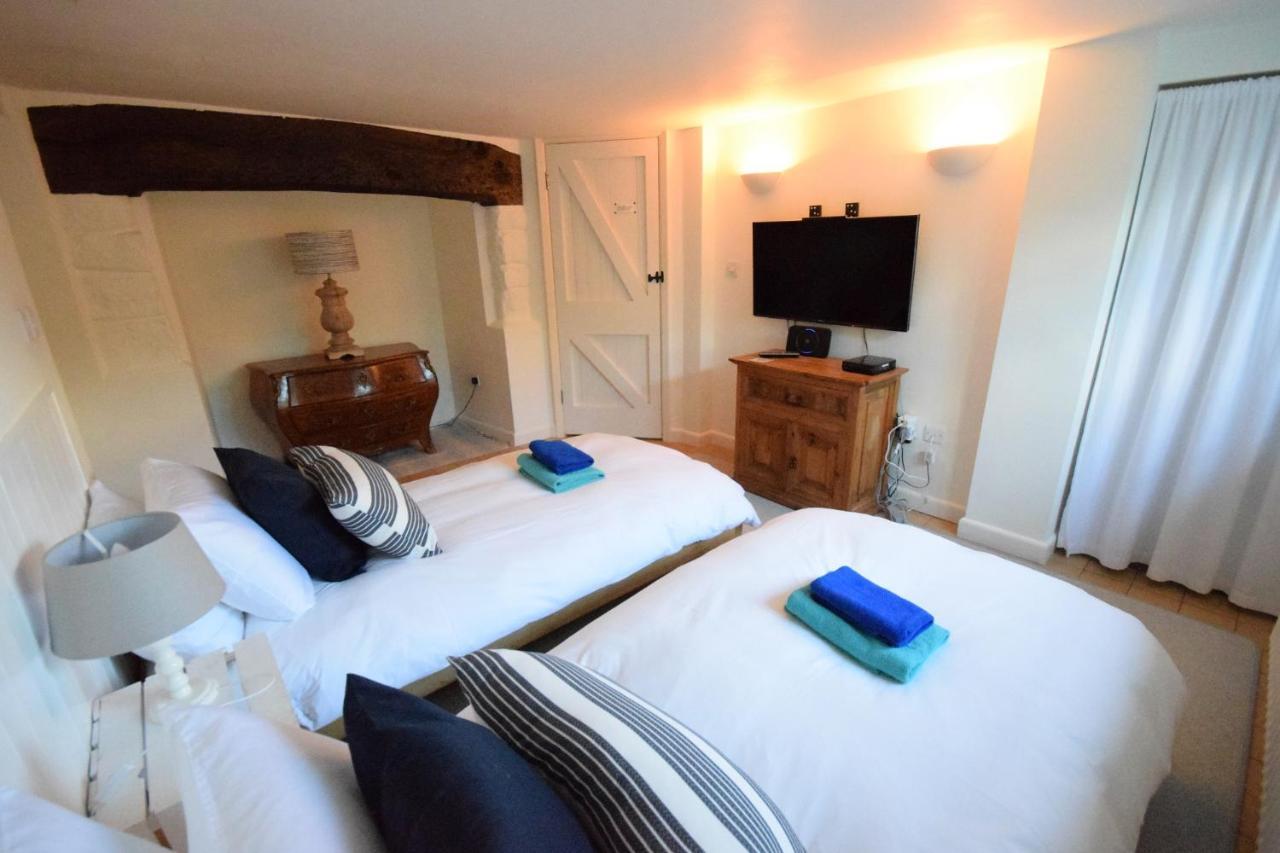 Greystone Cottage - Sea Views, Short Stroll To A Beautiful Sandy Beach Brook  Экстерьер фото